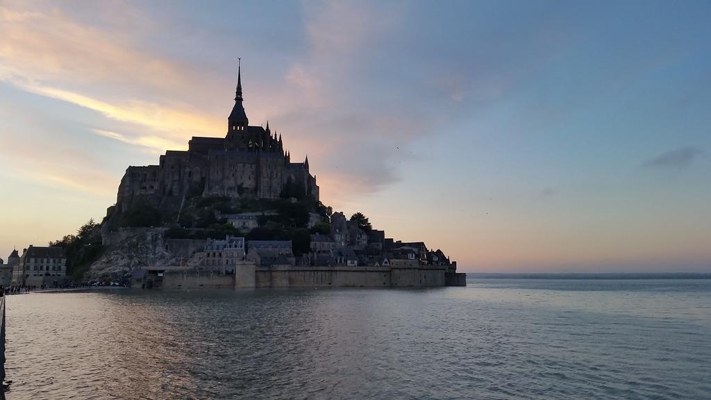 L'Orée du Mont Pontorson Exterior foto